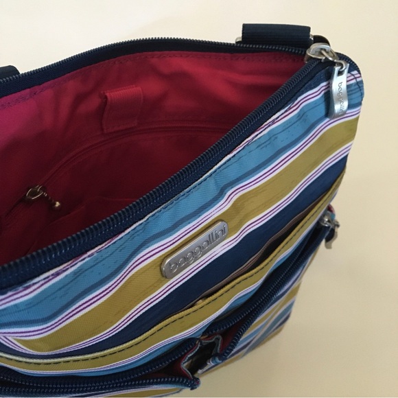 Baggallini Crossbody Horizon Purse Striped Zip Closure Adjustable Strap Bag NWOT - Picture 5 of 9